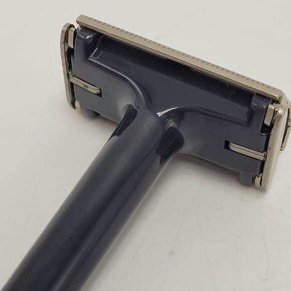 Vtg Wilkinson Sword STICKY Double Edge Safety Shaver Wet Razor Made in England - Picture 2 of 11